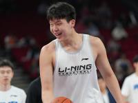 九游娱乐-媒体人杨瀚森将在选秀大会当天来到纽约，而林葳则不会来