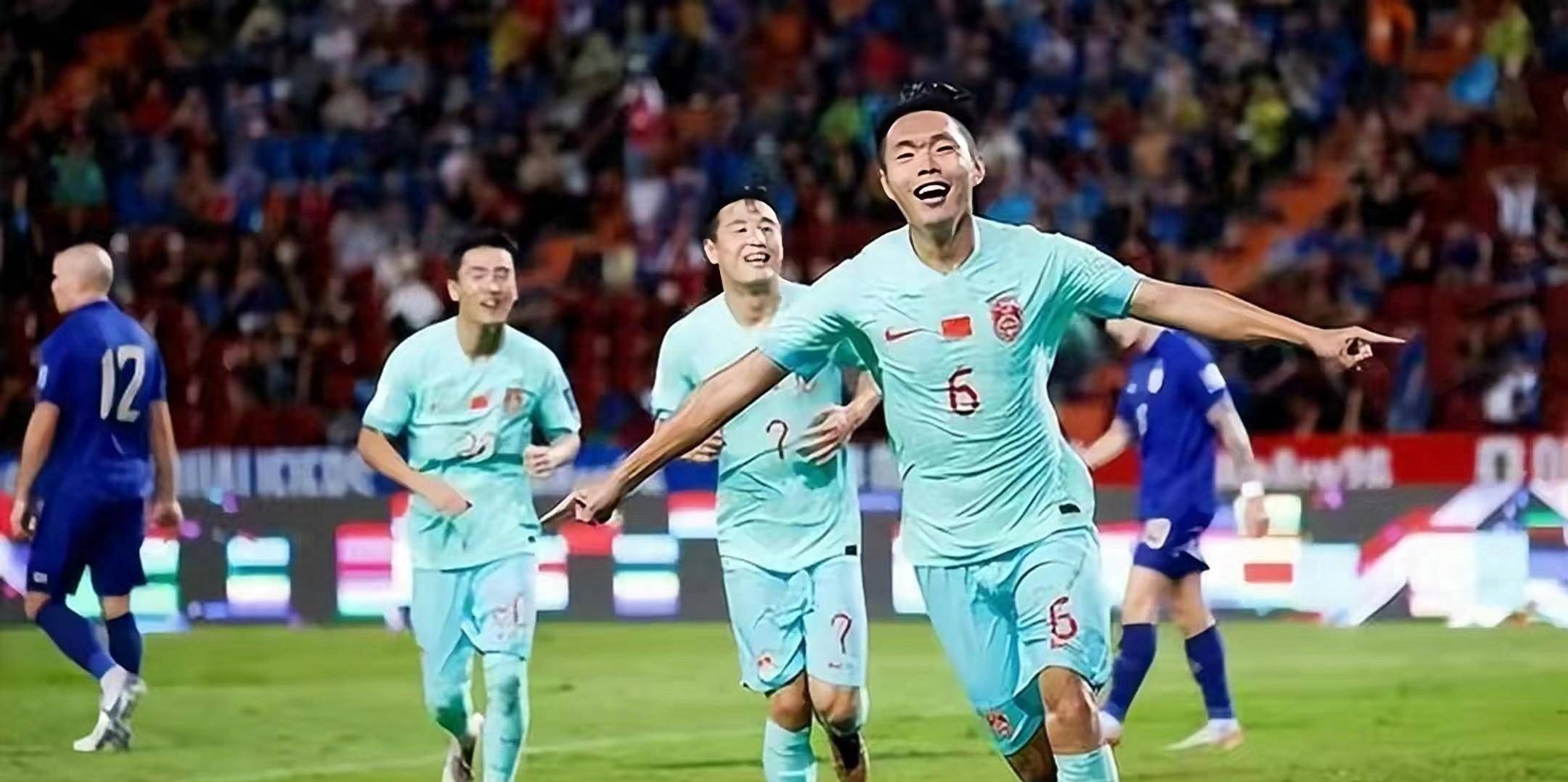 包含摩洛哥瓦赫达全力冲击冠军，关键球员备战状态受关注的词条