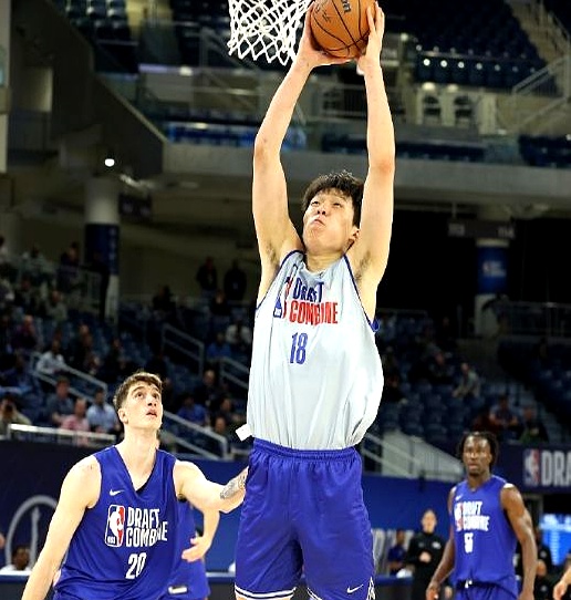 ESPN更新最新模拟选秀：杨瀚森于次轮33顺位被黄蜂选中的简单介绍