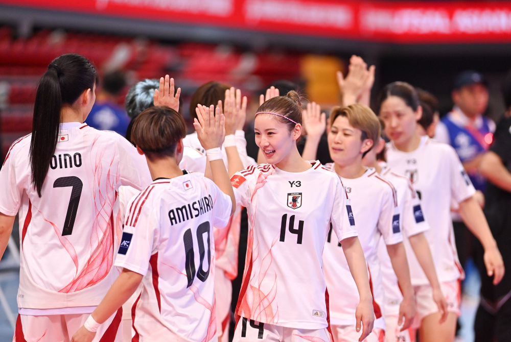 日本女子足球队备战国际比赛