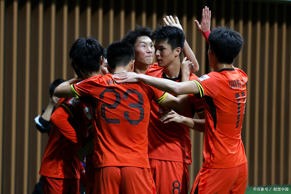 国内足球赛场上再现精彩对抗，球迷热议的简单介绍